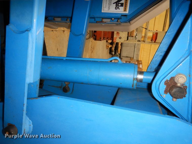 image for item HE9261 2001 Genie Z34/22  boom lift