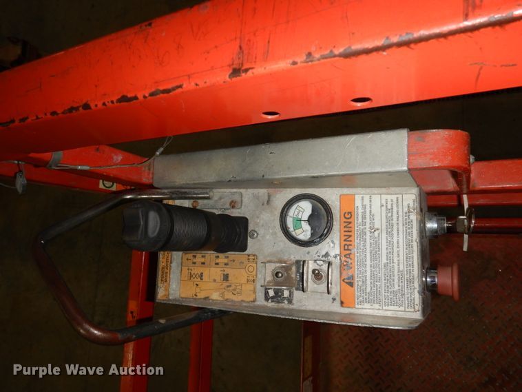 image for item HE9264 Sky Jack SJIII 4832  scissor lift