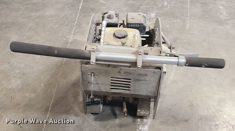 image for item HE9903 Soff Cut X450 concrete saw