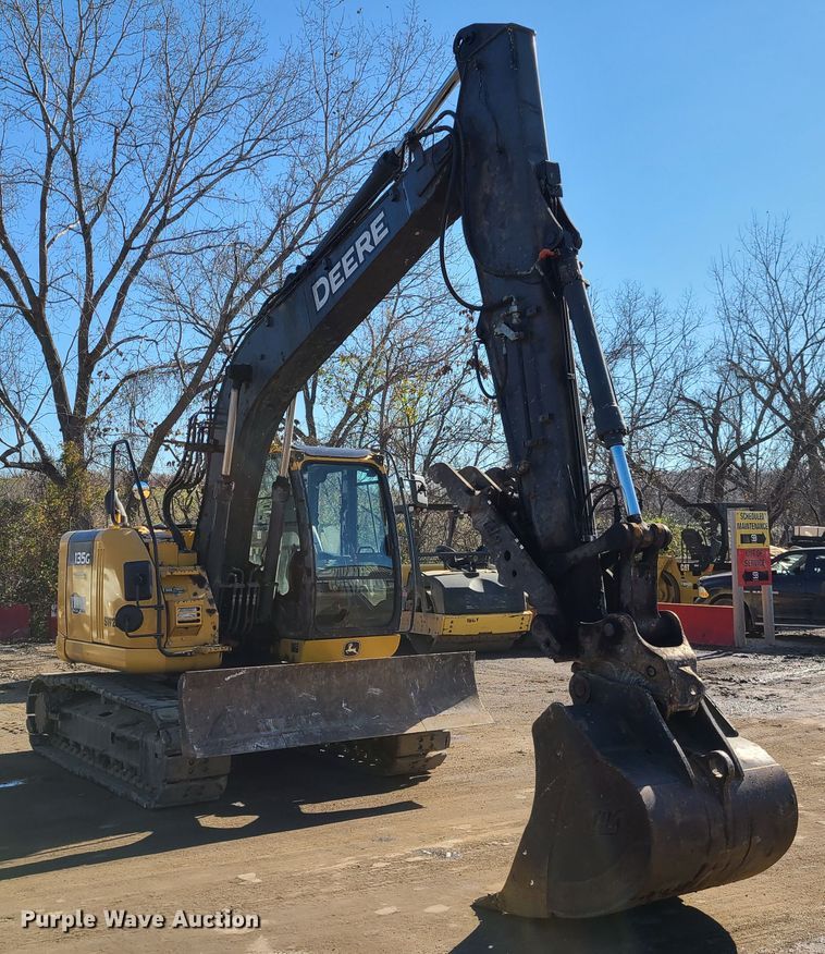 image for item HE9919 2014 John Deere 135G  excavator