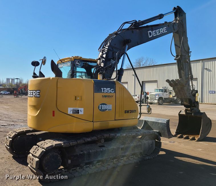 image for item HE9919 2014 John Deere 135G  excavator