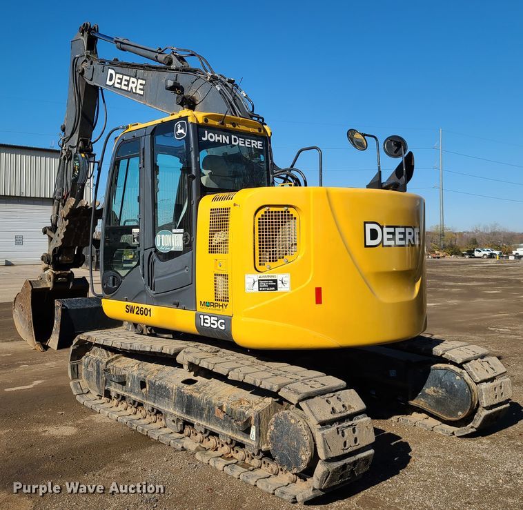 image for item HE9919 2014 John Deere 135G  excavator