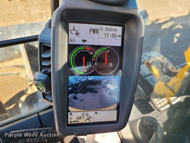 image for item HE9919 2014 John Deere 135G  excavator