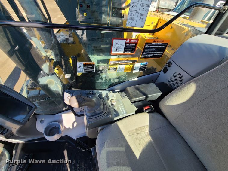 image for item HE9919 2014 John Deere 135G  excavator