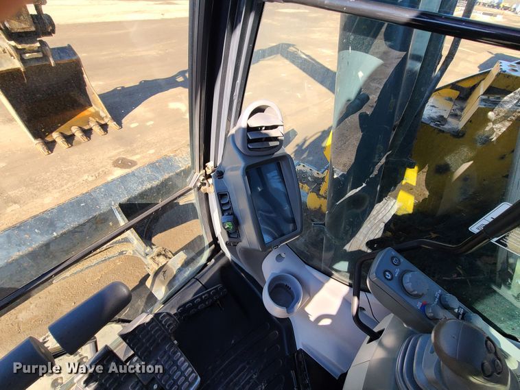 image for item HE9919 2014 John Deere 135G  excavator