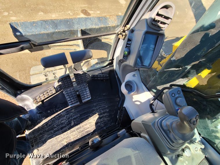 image for item HE9919 2014 John Deere 135G  excavator