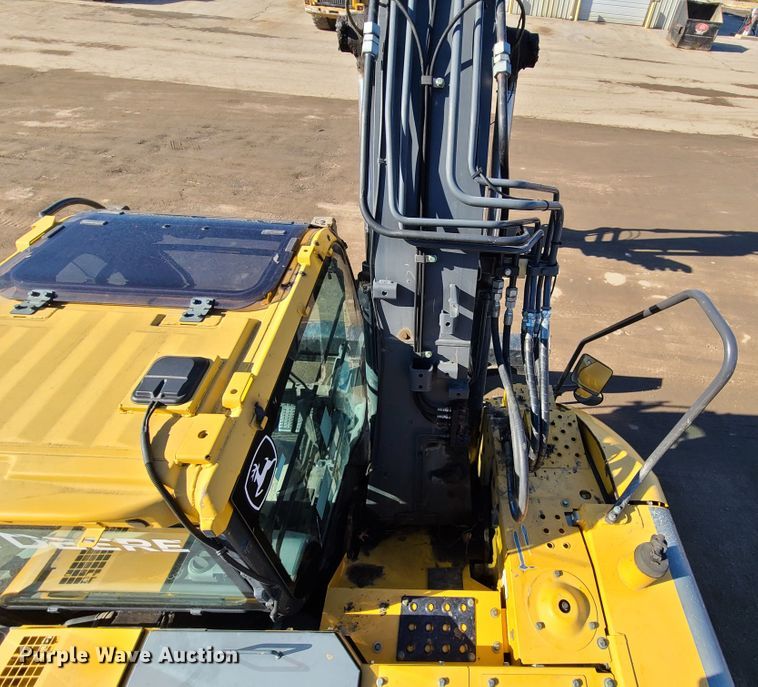 image for item HE9919 2014 John Deere 135G  excavator