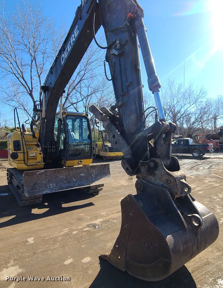 image for item HE9919 2014 John Deere 135G  excavator