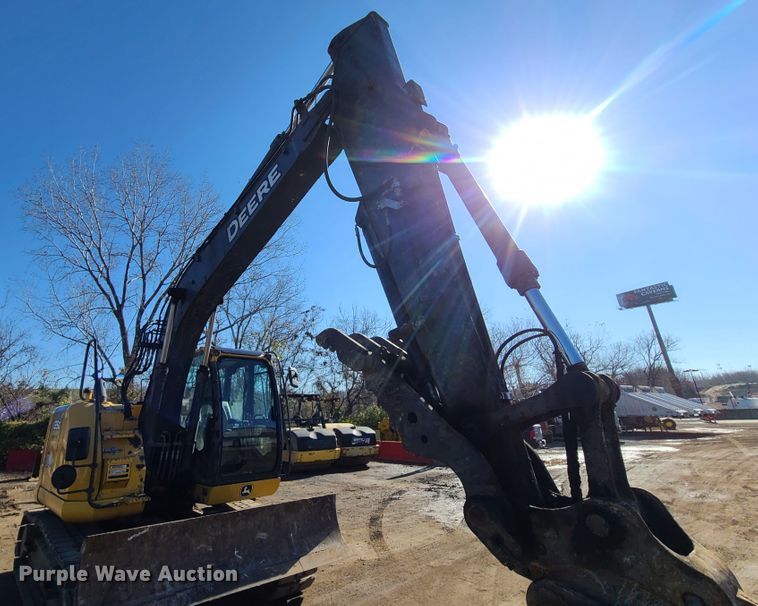 image for item HE9919 2014 John Deere 135G  excavator