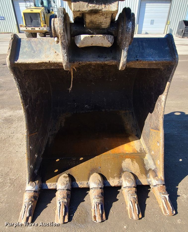 image for item HE9919 2014 John Deere 135G  excavator