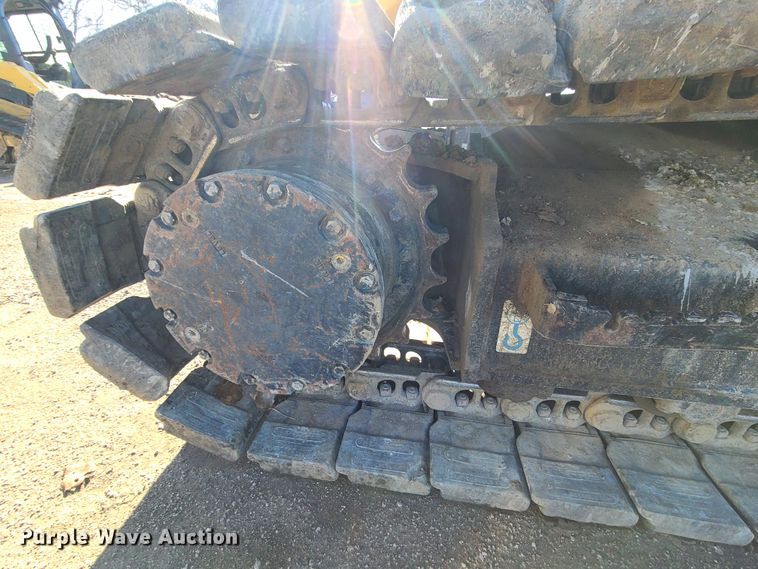 image for item HE9919 2014 John Deere 135G  excavator