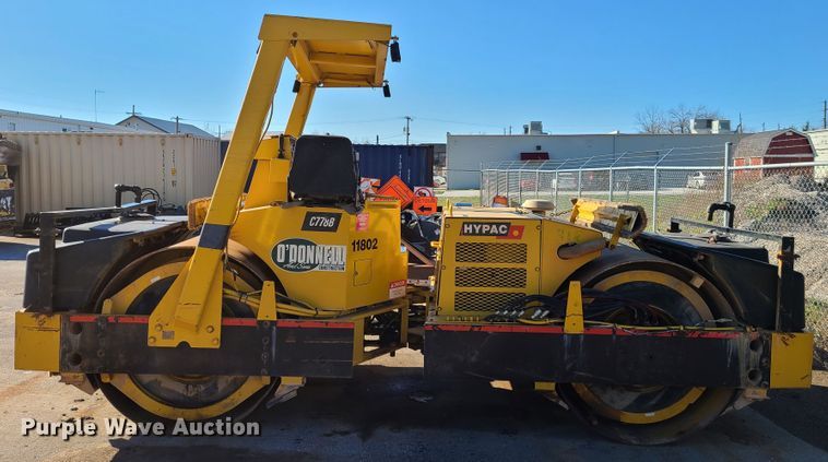 image for item HE9928 Hypac C778B  vibratory double drum roller