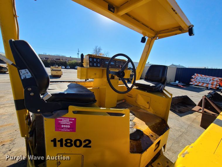 image for item HE9928 Hypac C778B  vibratory double drum roller