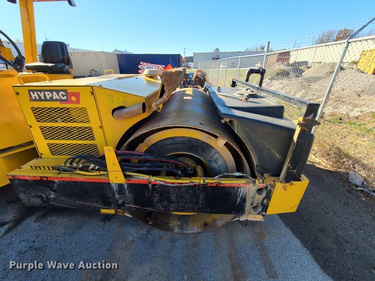 image for item HE9928 Hypac C778B  vibratory double drum roller