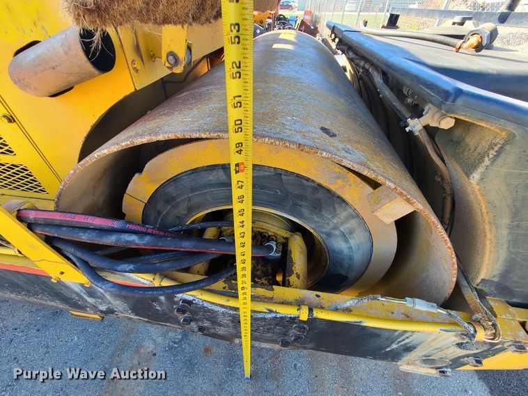 image for item HE9928 Hypac C778B  vibratory double drum roller