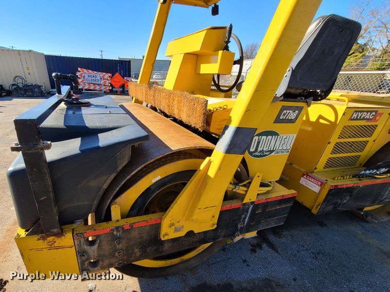 image for item HE9928 Hypac C778B  vibratory double drum roller