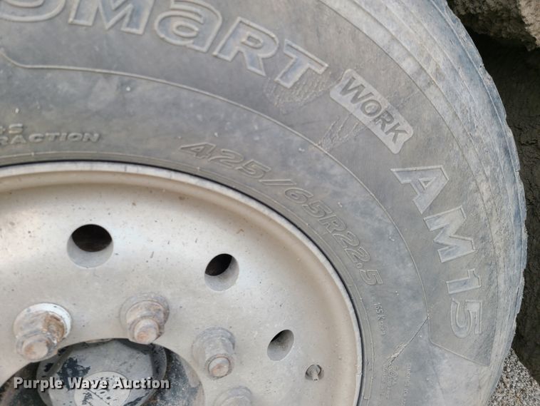 image for item HE9946 2006 Mack CT713  dump truck