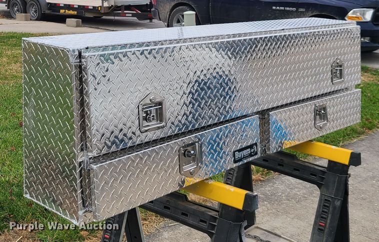 image for item HE9954 Buyers aluminum toolbox