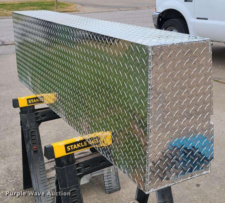 image for item HE9954 Buyers aluminum toolbox