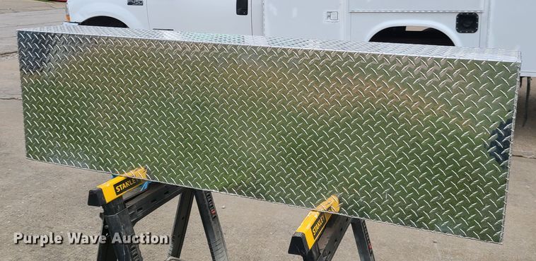 image for item HE9954 Buyers aluminum toolbox