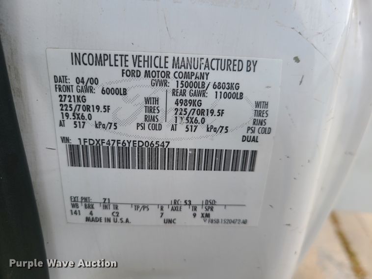 image for item HE9955 2000 Ford F450 Super Duty  bucket truck