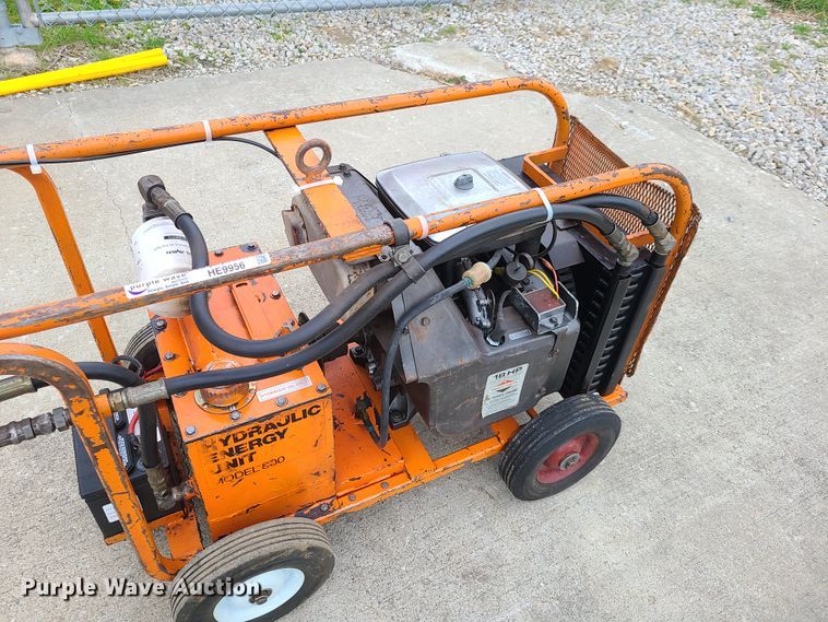 image for item HE9956 Hydraulic power unit