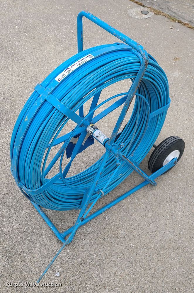 image for item HE9957 Condux fiberglass duct rodder