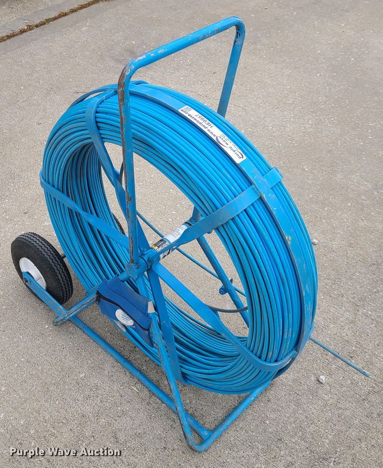 image for item HE9957 Condux fiberglass duct rodder