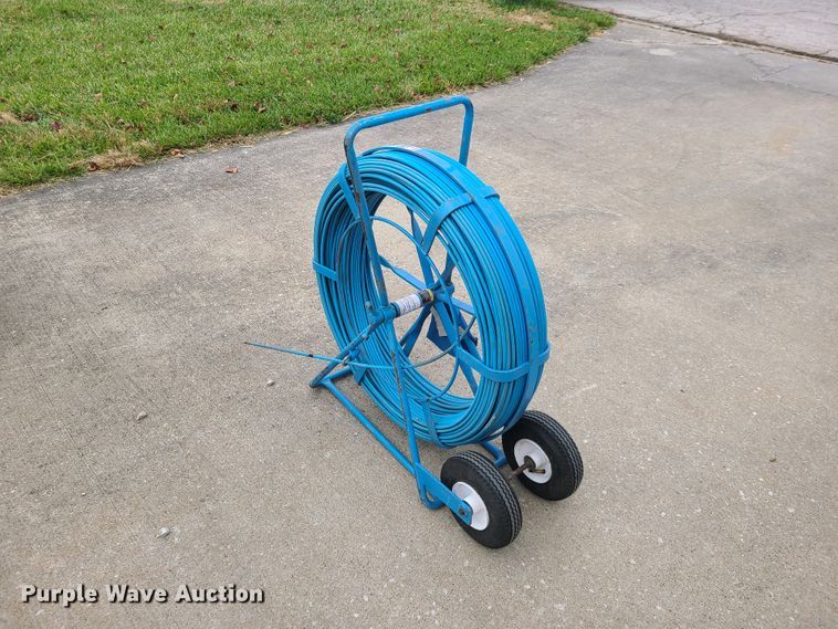 image for item HE9957 Condux fiberglass duct rodder