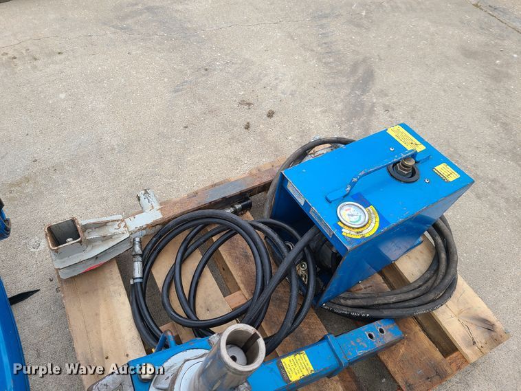 image for item HE9958 Arnco Tension Master CAP301 fiber optic cable puller