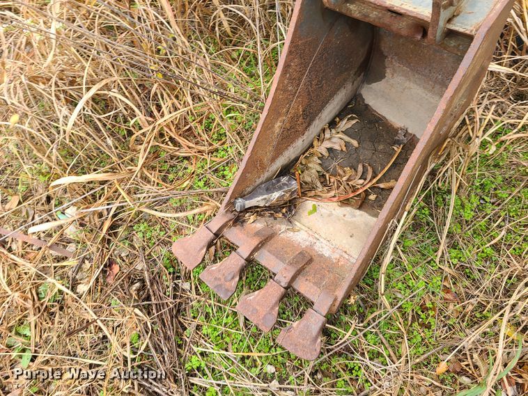 image for item HM9291 18"W excavator bucket