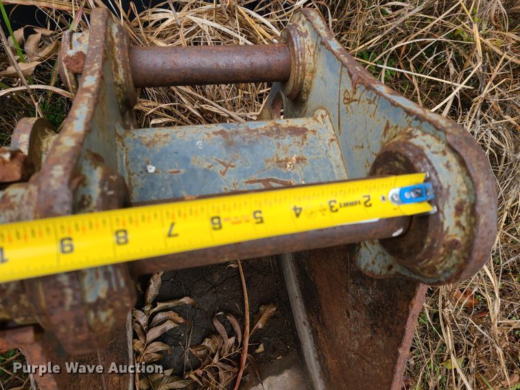 image for item HM9291 18"W excavator bucket