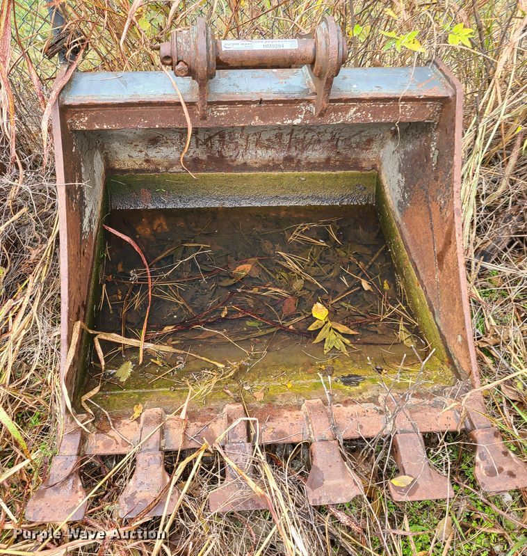 image for item HM9294 36"W excavator bucket