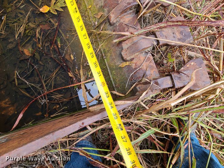 image for item HM9294 36"W excavator bucket