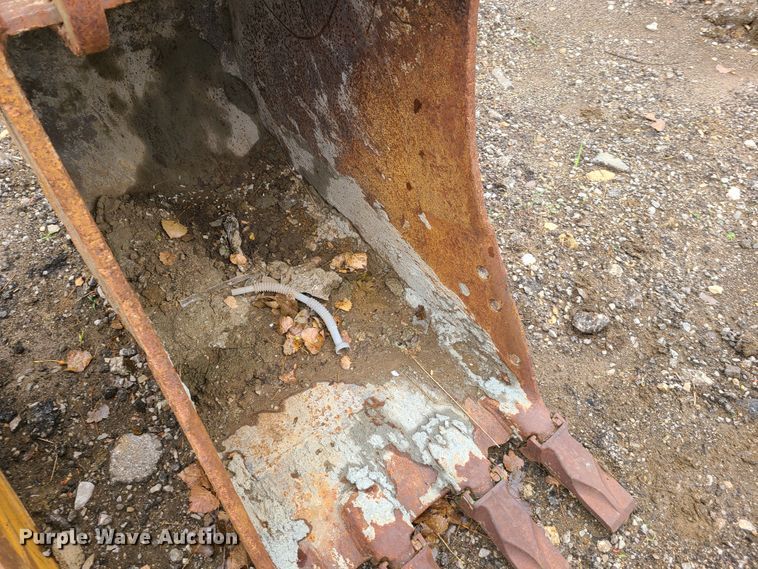 image for item HM9303 TAG 30"W excavator bucket