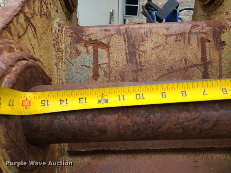 image for item HM9303 TAG 30"W excavator bucket