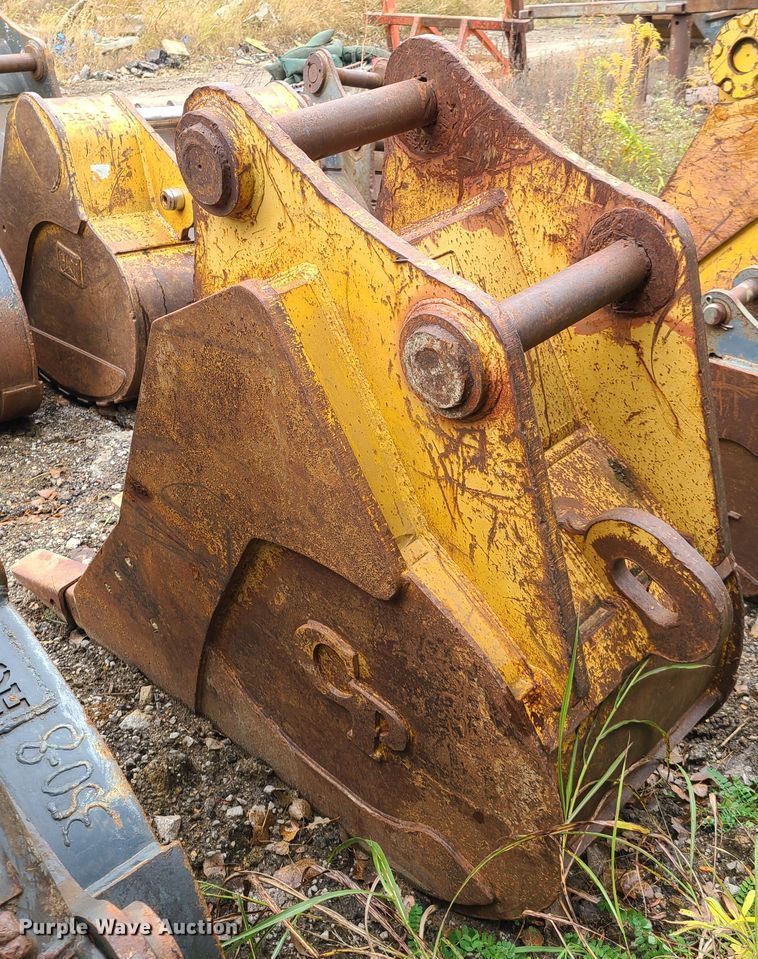 image for item HM9304 GP 30"W excavator bucket