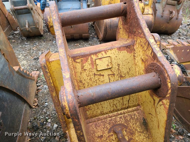 image for item HM9304 GP 30"W excavator bucket