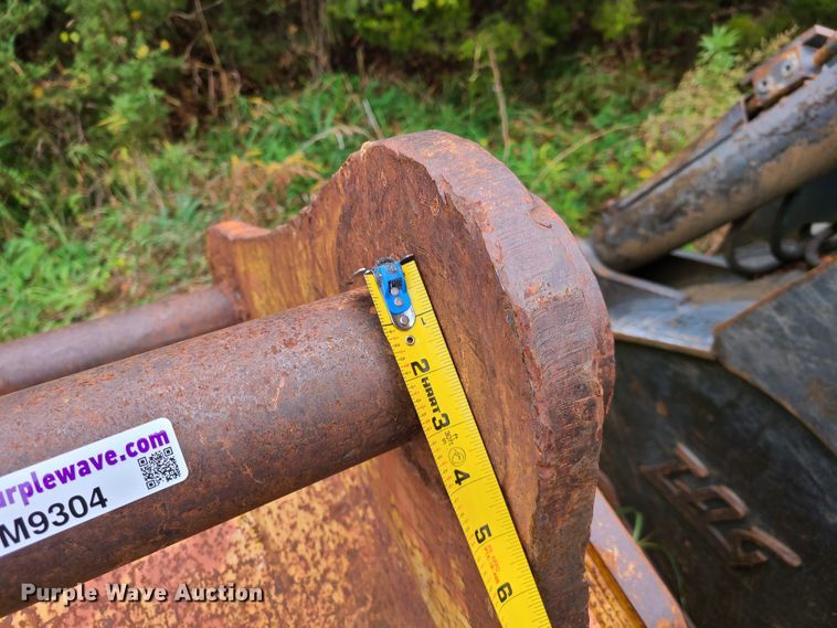 image for item HM9304 GP 30"W excavator bucket