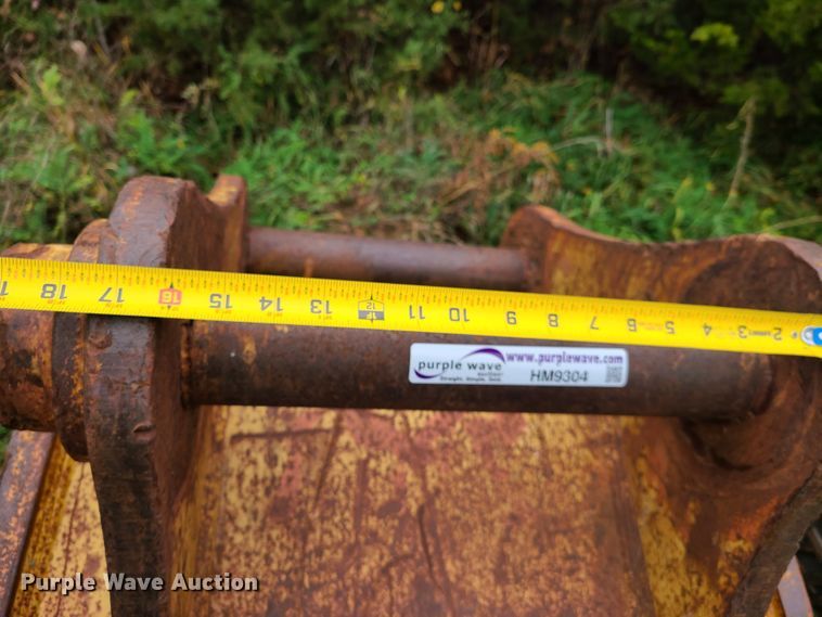 image for item HM9304 GP 30"W excavator bucket