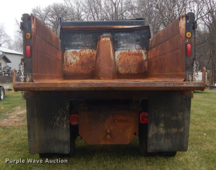 image for item HS9494 1998 GMC T8500  dump truck