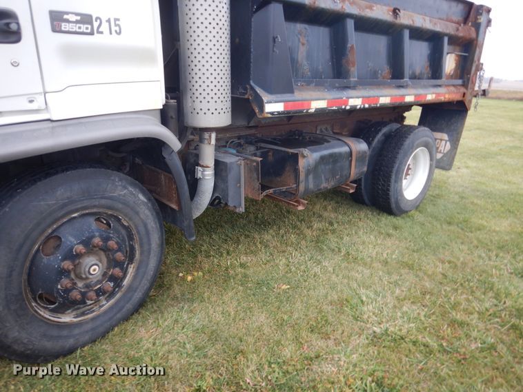 image for item HS9494 1998 GMC T8500  dump truck