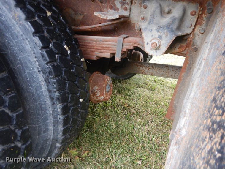 image for item HS9494 1998 GMC T8500  dump truck