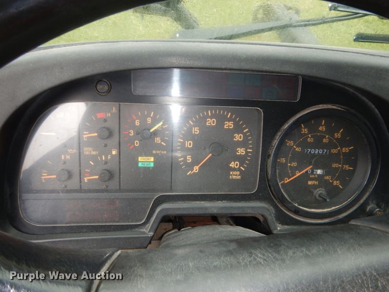 image for item HS9494 1998 GMC T8500  dump truck