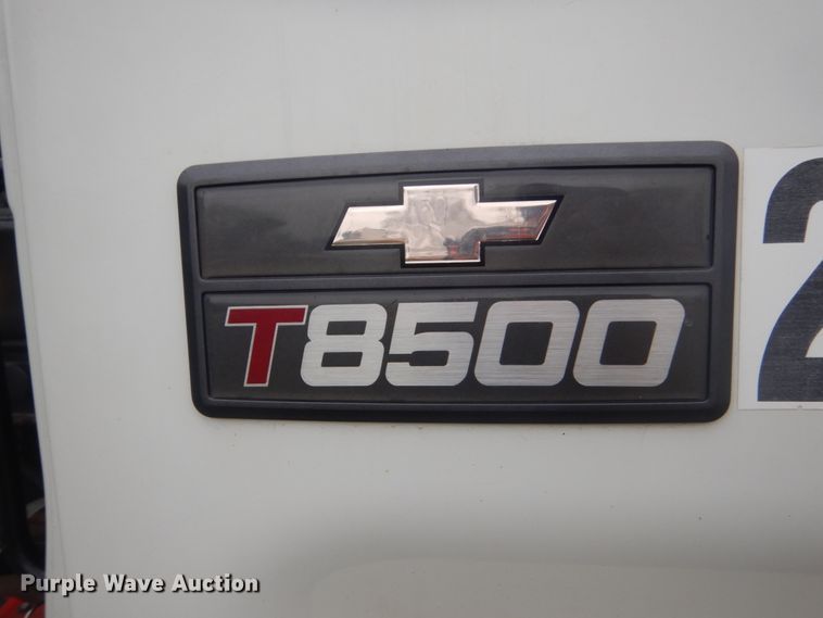 image for item HS9494 1998 GMC T8500  dump truck