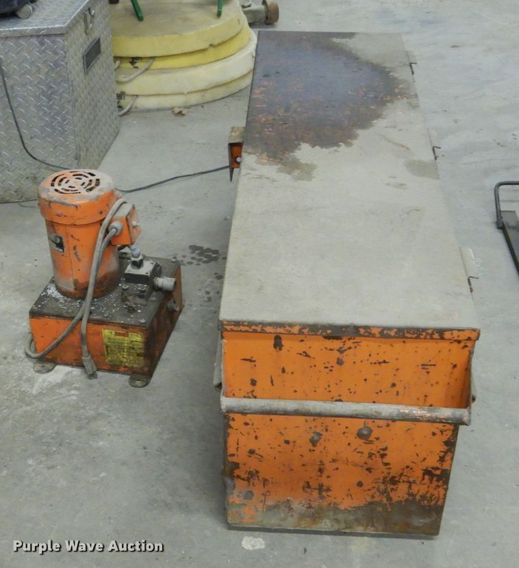 image for item HS9498 Pipe bender