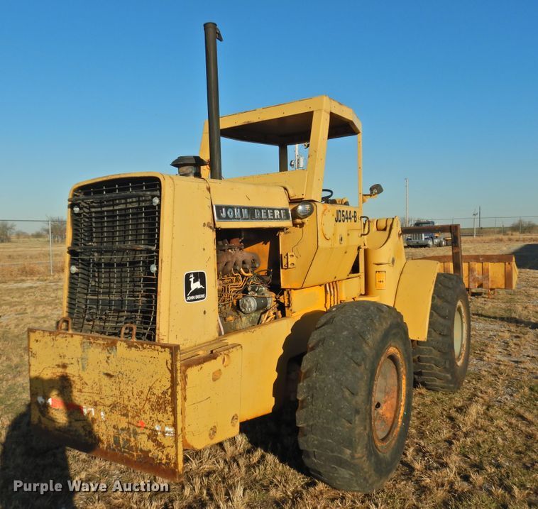 image for item HU9656 1981 John Deere 544B  wheel loader