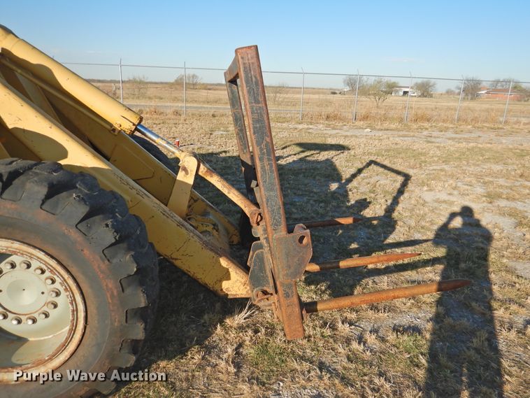 image for item HU9656 1981 John Deere 544B  wheel loader