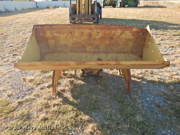 image for item HU9656 1981 John Deere 544B  wheel loader