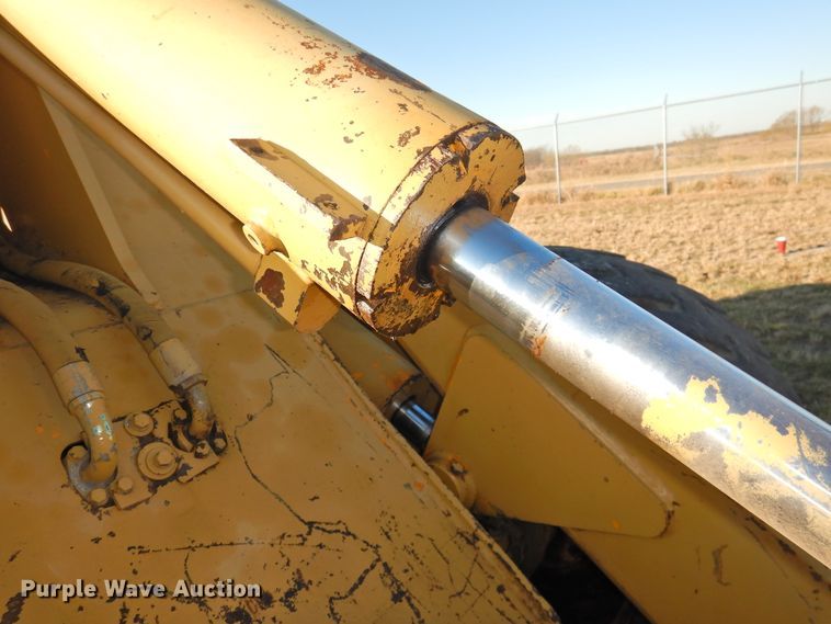 image for item HU9656 1981 John Deere 544B  wheel loader